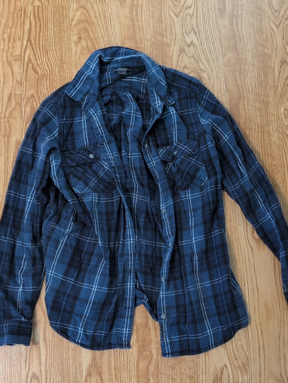 EUC Eddie Bauer Navy and Black Plaid Shirt - Size Medium